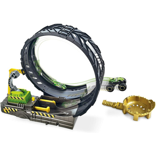 Hot Wheels Monster Trucks Epic Loop Challenge Playset ...