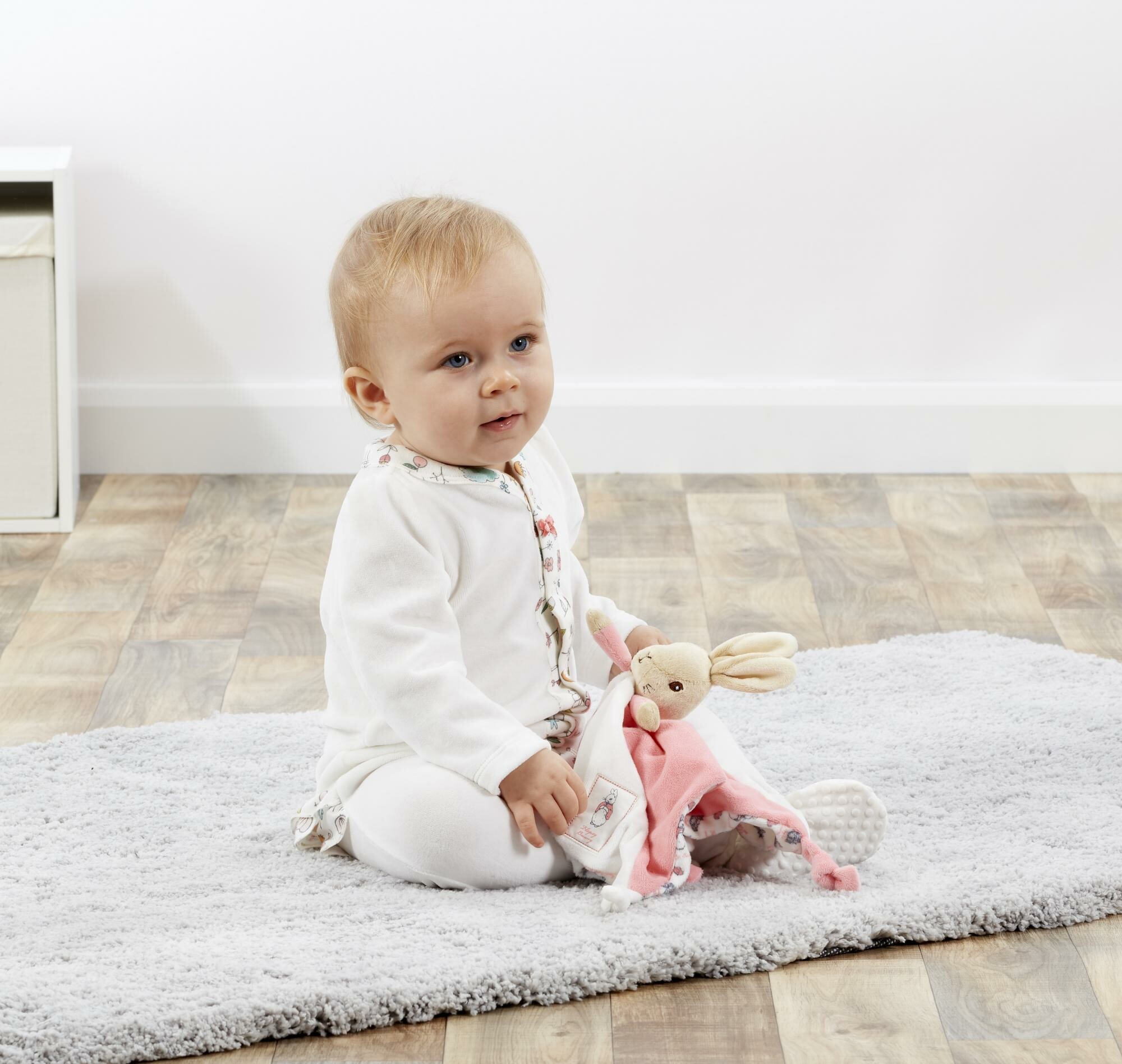 Peter Rabbit - Comfort Blanket Flopsy | Toys n Tuck